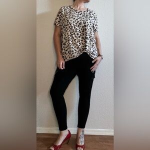 Torrid Black Leggings with Zipper Detail